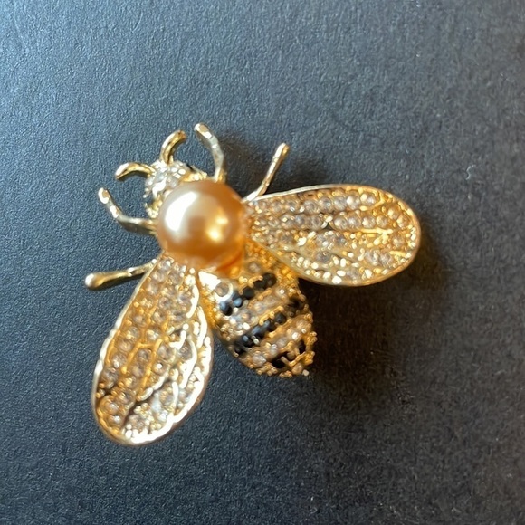 Bee Enamel Brooch Gift Jewelry Insect Pin - Picture 2 of 4